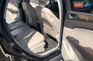 Внедорожник / Кроссовер Lincoln MKC 2016 в 