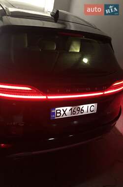 Внедорожник / Кроссовер Lincoln MKC 2016 в 