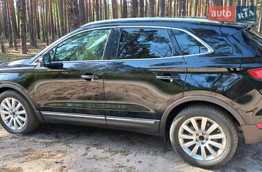 Внедорожник / Кроссовер Lincoln MKC 2018 в 