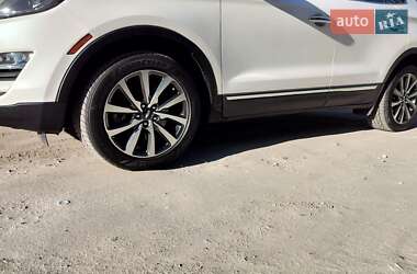 Внедорожник / Кроссовер Lincoln MKC 2018 в 