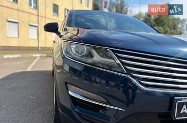 Внедорожник / Кроссовер Lincoln MKC 2017 в 