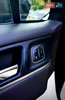 Позашляховик / Кросовер Lincoln MKC 2014 в 