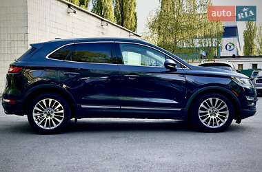 Позашляховик / Кросовер Lincoln MKC 2014 в 