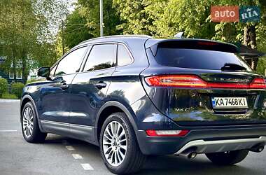 Позашляховик / Кросовер Lincoln MKC 2014 в 