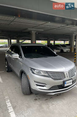 Позашляховик / Кросовер Lincoln MKC 2014 в 