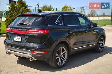 Позашляховик / Кросовер Lincoln MKC 2014 в 