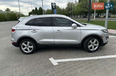 Позашляховик / Кросовер Lincoln MKC 2015 в 