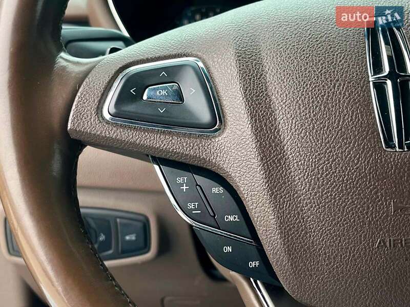 Позашляховик / Кросовер Lincoln MKC 2014 в Львові