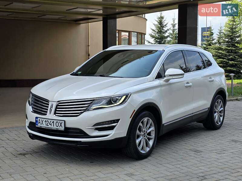 Позашляховик / Кросовер Lincoln MKC 2014 в 