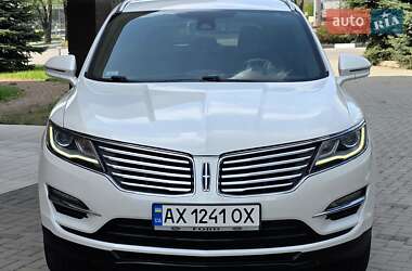 Позашляховик / Кросовер Lincoln MKC 2014 в 