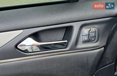Позашляховик / Кросовер Lincoln MKC 2014 в 