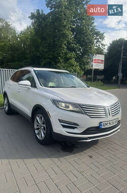 Внедорожник / Кроссовер Lincoln MKC 2016 в 