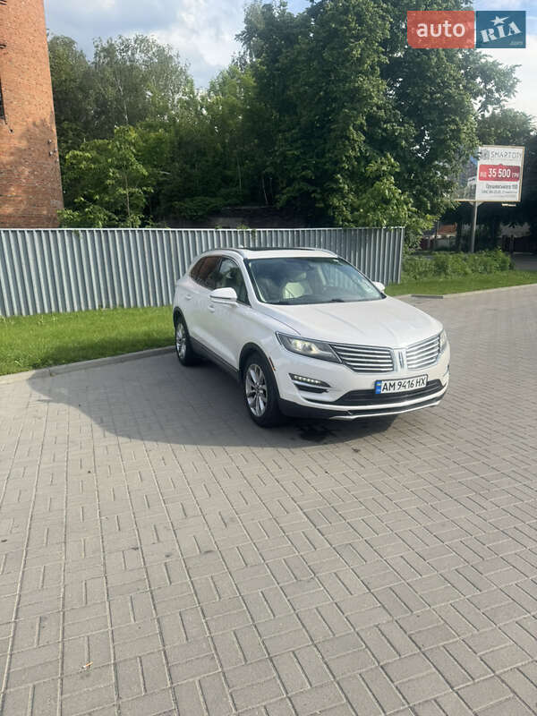 Позашляховик / Кросовер Lincoln MKC 2016 в Житомирі