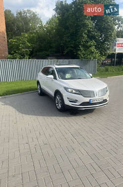 Внедорожник / Кроссовер Lincoln MKC 2016 в 