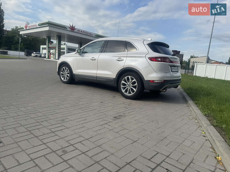 Позашляховик / Кросовер Lincoln MKC 2016 в Житомирі