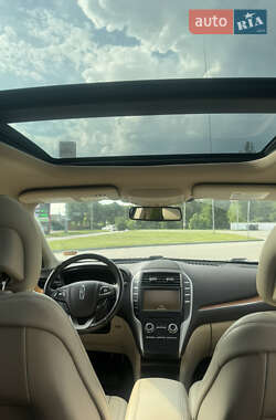 Внедорожник / Кроссовер Lincoln MKC 2016 в 
