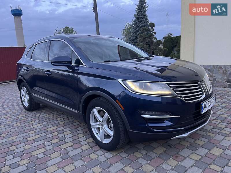 Внедорожник / Кроссовер Lincoln MKC 2015 в 