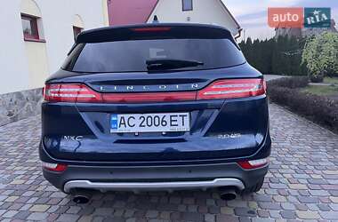 Внедорожник / Кроссовер Lincoln MKC 2015 в 