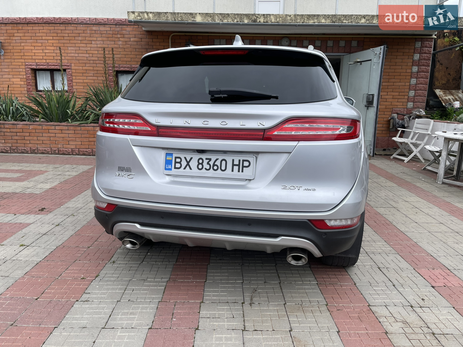 Lincoln MKC 2017 VIN 5LMCJ2D96HUL45948 фото оголошення 6 з 61