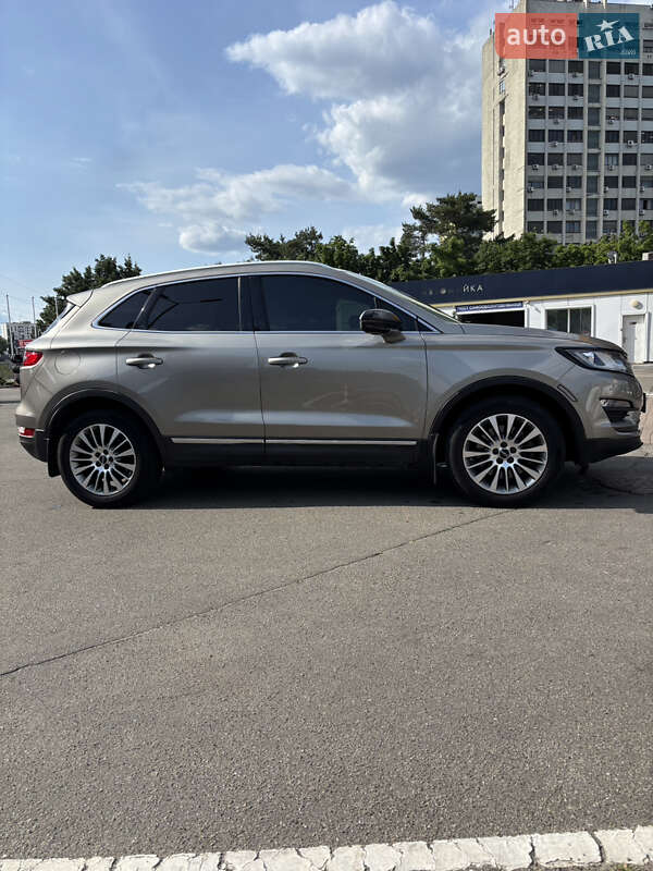 Позашляховик / Кросовер Lincoln MKC 2017 в Києві