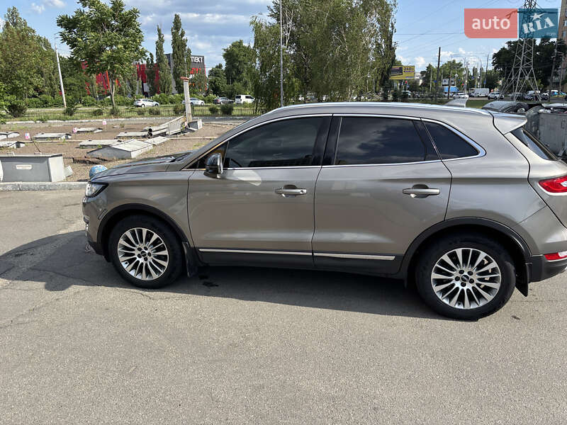 Позашляховик / Кросовер Lincoln MKC 2017 в Києві