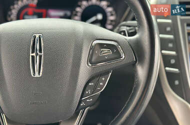Внедорожник / Кроссовер Lincoln MKC 2015 в 