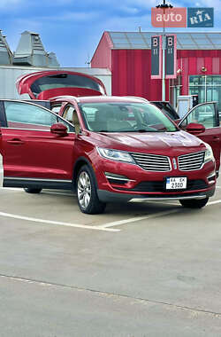 Внедорожник / Кроссовер Lincoln MKC 2017 в 