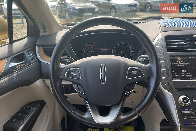 Позашляховик / Кросовер Lincoln MKC 2015 в Стрию
