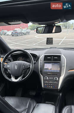 Внедорожник / Кроссовер Lincoln MKC 2015 в 