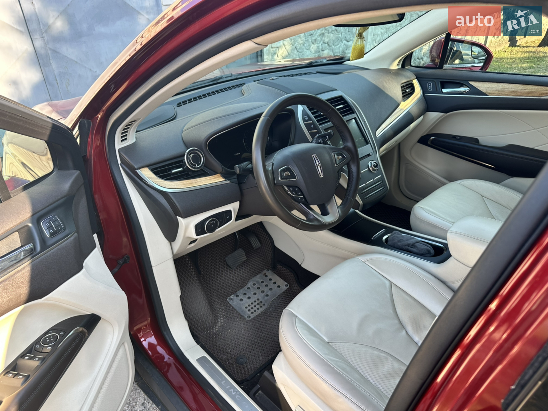 2015 Lincoln MKC - мініатюра 8