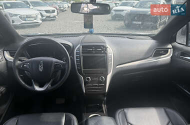 Внедорожник / Кроссовер Lincoln MKC 2018 в 