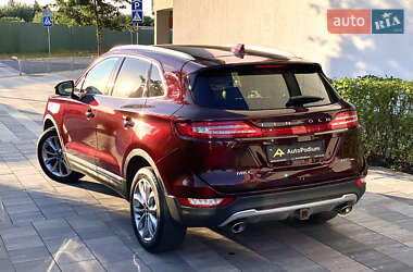 Внедорожник / Кроссовер Lincoln MKC 2018 в 
