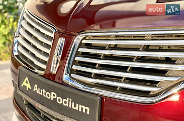 Внедорожник / Кроссовер Lincoln MKC 2018 в 