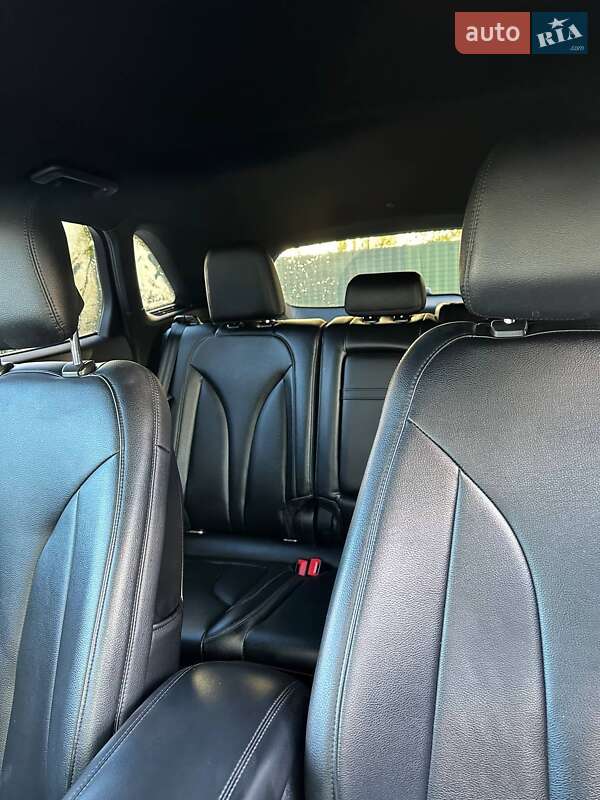 Внедорожник / Кроссовер Lincoln MKC 2017 в Павлограде