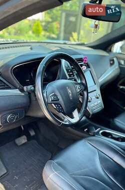 Внедорожник / Кроссовер Lincoln MKC 2016 в 