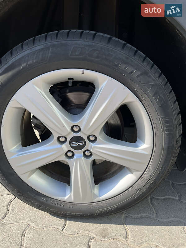 Позашляховик / Кросовер Lincoln MKC 2016 в Володимирі фото 14 Позашляховик / Кросовер Lincoln MKC 2016 в Володимирі