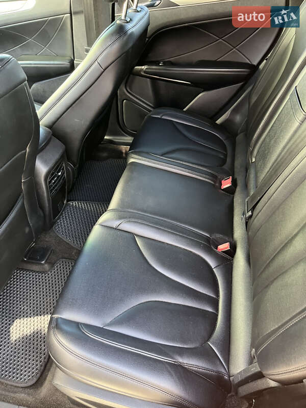 Позашляховик / Кросовер Lincoln MKC 2016 в Володимирі фото 5 Позашляховик / Кросовер Lincoln MKC 2016 в Володимирі