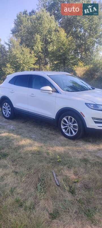 Внедорожник / Кроссовер Lincoln MKC 2019 в Лохвице фото 12 Внедорожник / Кроссовер Lincoln MKC 2019 в Лохвице