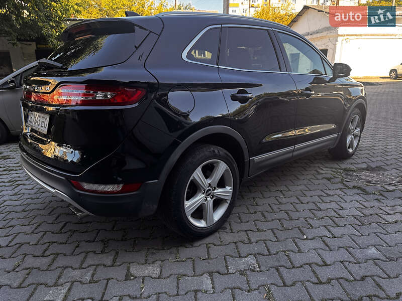 Внедорожник / Кроссовер Lincoln MKC 2015 в Черновцах