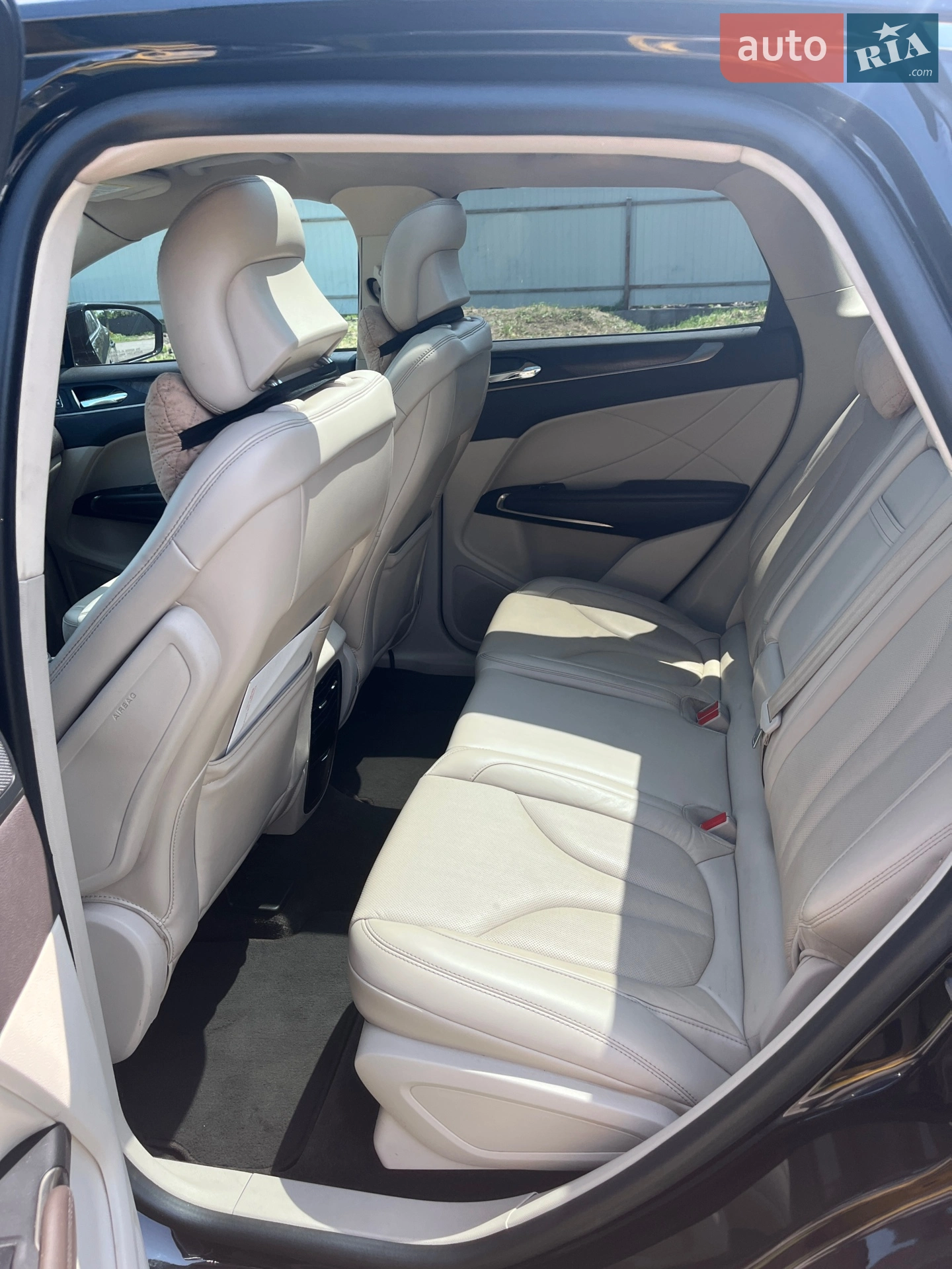 2017 Lincoln MKC - мініатюра 8
