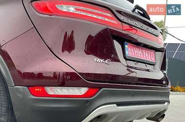 Внедорожник / Кроссовер Lincoln MKC 2015 в 