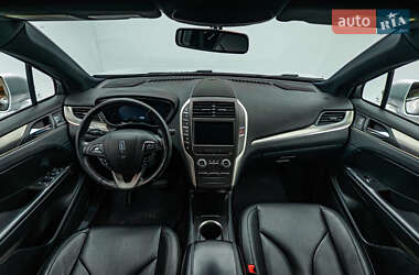 Внедорожник / Кроссовер Lincoln MKC 2015 в 