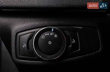 Внедорожник / Кроссовер Lincoln MKC 2015 в 
