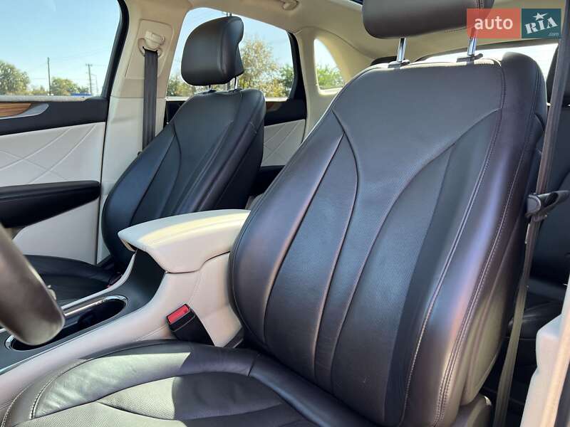 Внедорожник / Кроссовер Lincoln MKC 2014 в Киеве