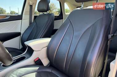 Внедорожник / Кроссовер Lincoln MKC 2014 в 