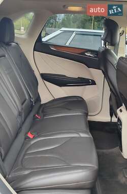 Внедорожник / Кроссовер Lincoln MKC 2014 в 