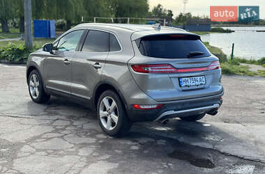 Внедорожник / Кроссовер Lincoln MKC 2016 в 