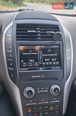 Внедорожник / Кроссовер Lincoln MKC 2014 в 