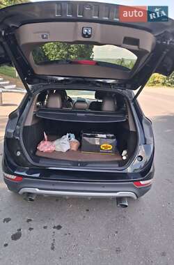 Внедорожник / Кроссовер Lincoln MKC 2014 в 