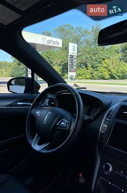 Внедорожник / Кроссовер Lincoln MKC 2015 в 